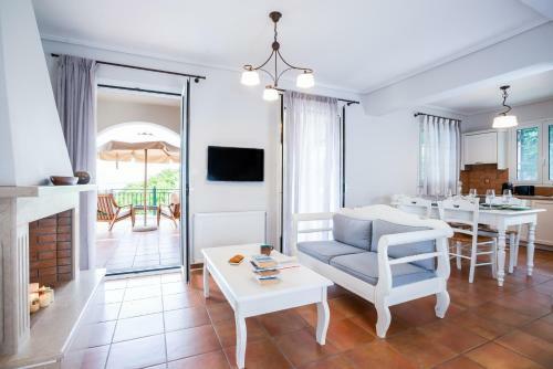 Meganisi Villas