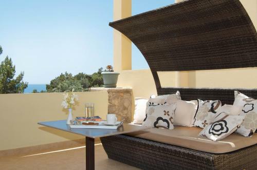 Miraluna Aparthotel