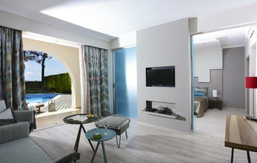 Hotel Alexandra Beach Spa Resort