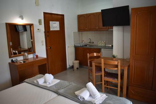 Aparthotel Galanis Studios And Apartments