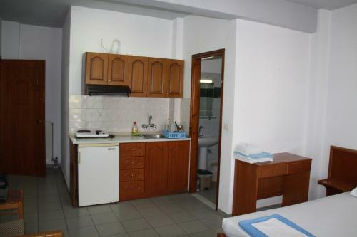 Aparthotel Galanis Studios And Apartments