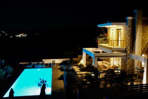 Kokinogremos Villa