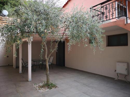 Villa "sasa" (San Antonio Studios & Apartments)