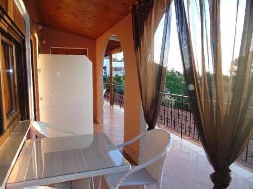 Villa "sasa" (San Antonio Studios & Apartments)