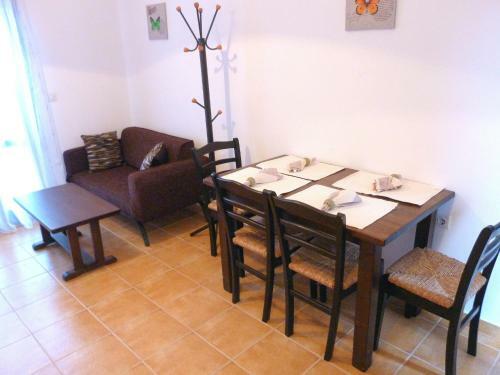 Ioli Apartments
