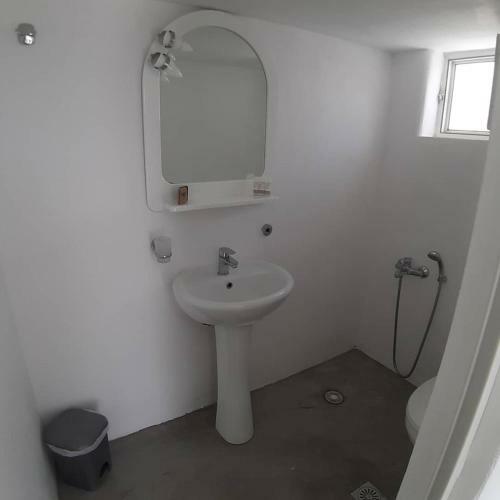 Hostal Thea Serifos