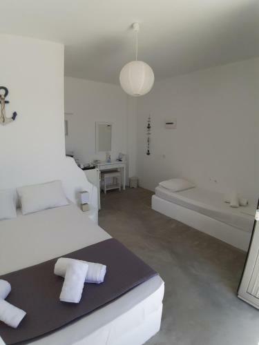 Hostal Thea Serifos