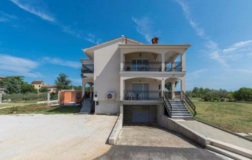 Hostal Apartment Covic