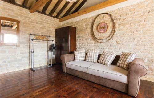 Three-bedroom Holiday Home In Bukovic