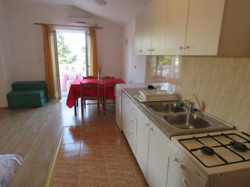 Hostal Apartments Palma Novalja