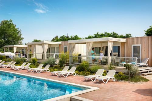Amber Sea Luxury Village Mobile Homes