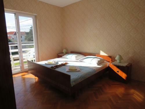 Apartamento Novalja Center