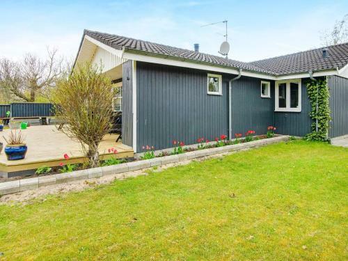 Three-bedroom Holiday Home In Glesborg 3