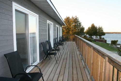 Tamarac Island Motel
