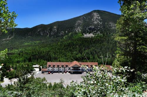 Hotel Monarch Mountain Lodge