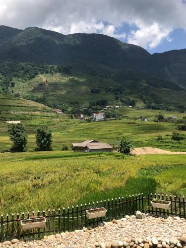 Ta Van Family Homestay