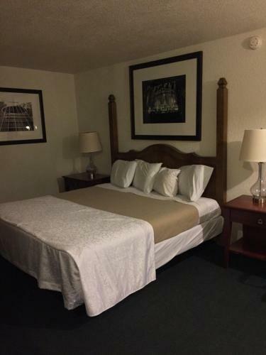 Posada Ranch House Inn & Suites