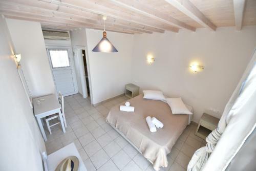 Hostal Artemida's Village