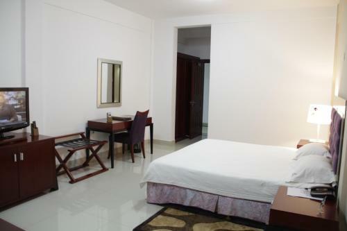Hotel Ritz Waku Kungo