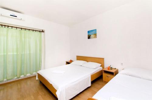 Hostal Apartments Perica