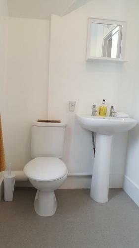 Hostal Sadlers Guest House
