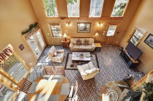 Smoky Retreat Cabin