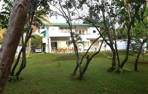 Hikka Nature Villa