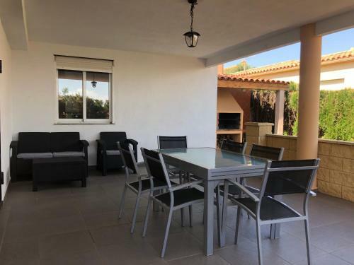 Casa Pareada En Pe�iscola