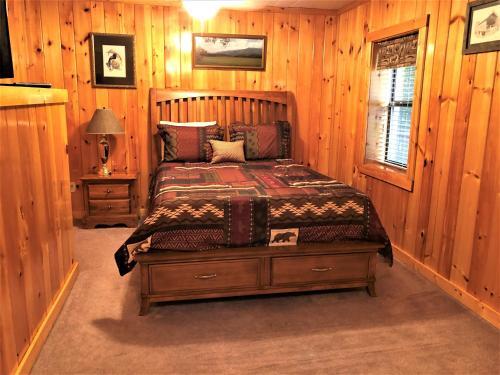Bearly Rustic Cabin