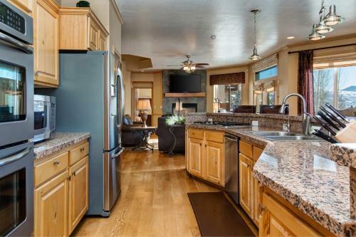 8865 Sackett Drive Home