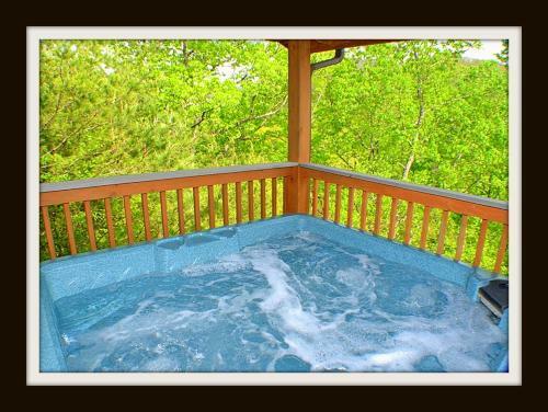 Rocky Top Rendez Cabin