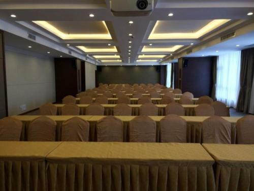 Hotel Ramada Huize
