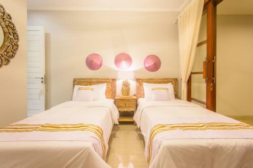 Golden Palm Villa