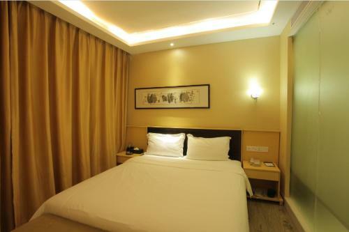 Shenzhen Huadingsheng Hotel