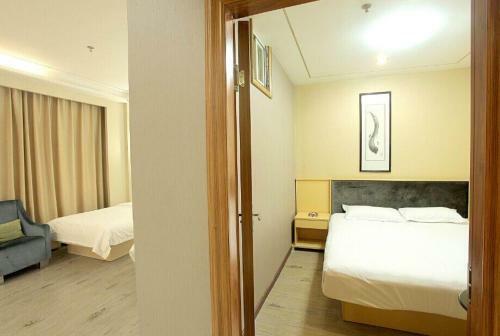 Shenzhen Huadingsheng Hotel