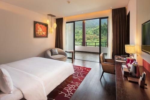 Hotel Hilton Linzhi Resort
