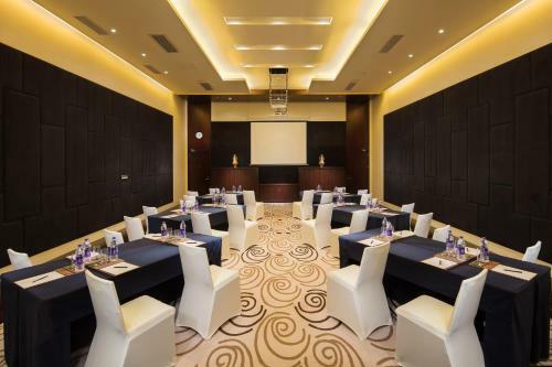 Hotel Hilton Linzhi Resort