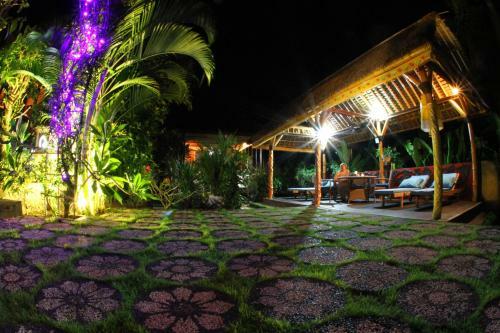 Villa Gede Batulumbang
