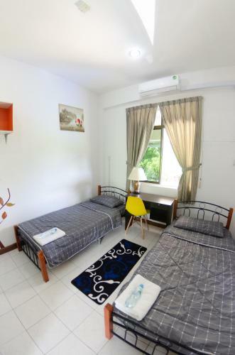 Poni Homestay
