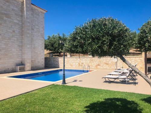 Levanda Luxury Stone Villa