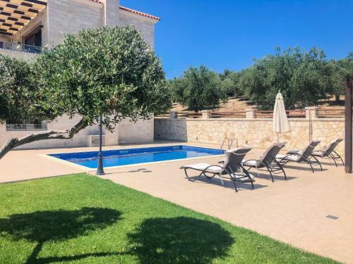 Levanda Luxury Stone Villa