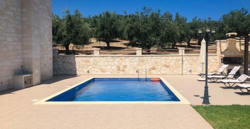 Levanda Luxury Stone Villa