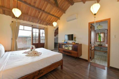 An Bang Beach Villa