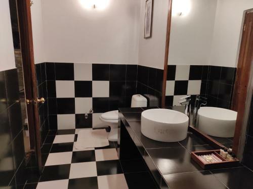 Hotel Aamod Monolith Resort Bhimtal