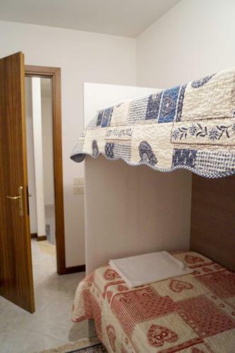 Villa Aprilia With Thermal Spa Pool