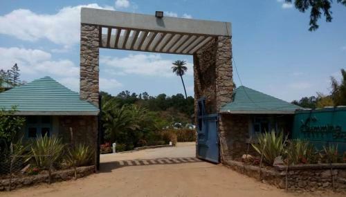 Hotel Hummingbird Resort