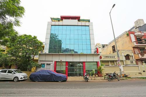 Oyo 526 Hotel Asees Inn