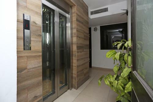 Oyo 526 Hotel Asees Inn