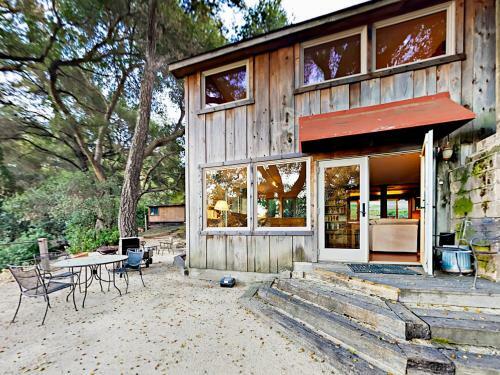 Wooded 1br + Loft, Near Wineries Home