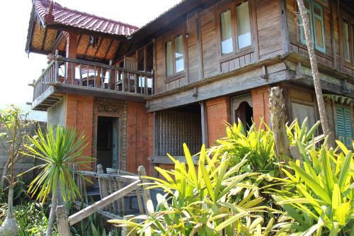 Hostal Bali Sunrise Villas & Restaurant